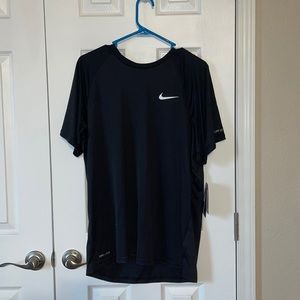NWT Nike Swim shirt 40+ SPF